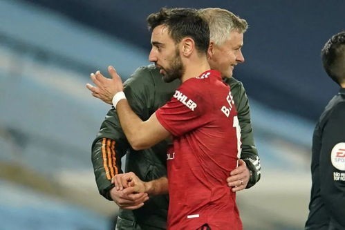  曼城德比战平，哈兰德失点引争议  